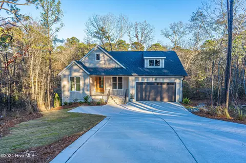 2700 Longleaf Dr SW, Pinehurst, NC 28374 photo 2