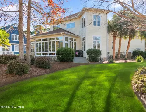2760 Harbormaster Dr SE, Southport, NC 28461