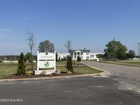 727 Bald Eagle Dr, Vass, NC 28394 photo 9
