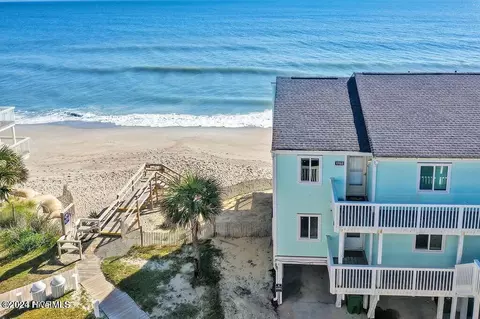 1702 Sand Dollar Ct, Kure Beach, NC 28449