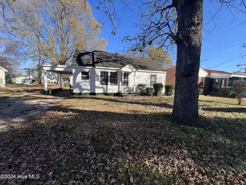 2225 St Andrew St, Tarboro, NC 27886