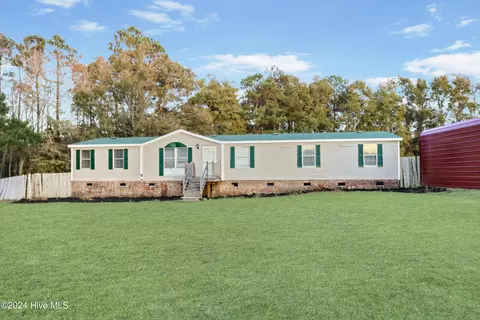 124 Hidden Creek Dr, Swansboro, NC 28584