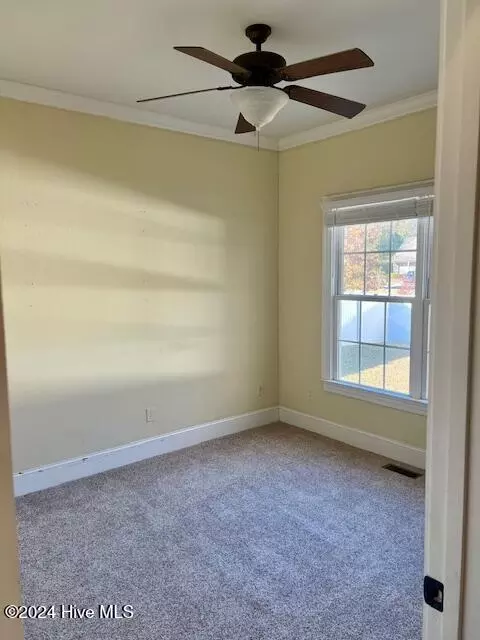 Bedroom - 130 Hannah Dr, Chocowinity, NC 27817 photo 3 of 7