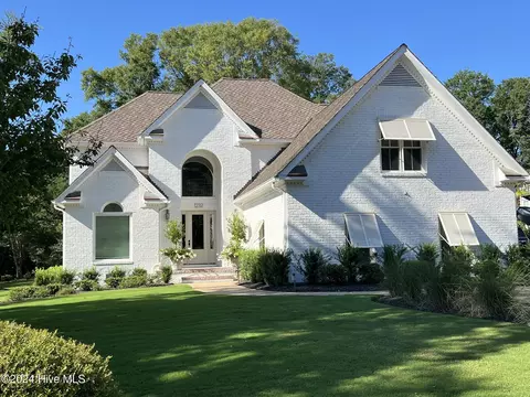 1232 Pembroke Jones Dr, Wilmington, NC 28405