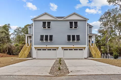 331 Live Oak St #SOUTH, Emerald Isle, NC 28594