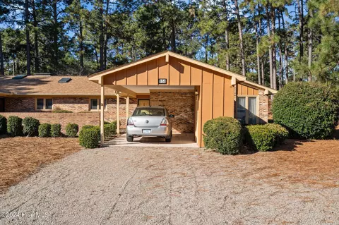 154 Knollwood Dr, Southern Pines, NC 28387