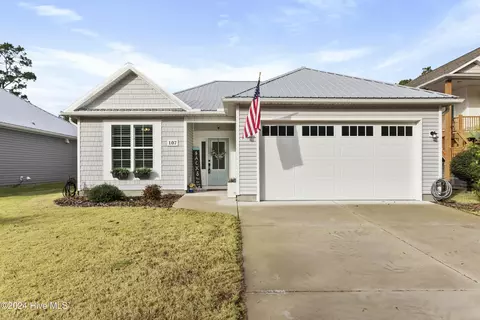 107 NW 25th St, Oak Island, NC 28465