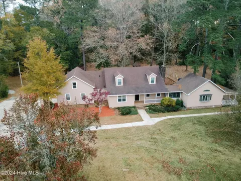 270 Cbh Lodge Rd, Washington, NC 27889