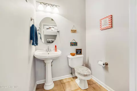 Bath - 3736 Heathsville Rd, Enfield, NC 27823 photo 2 of 5