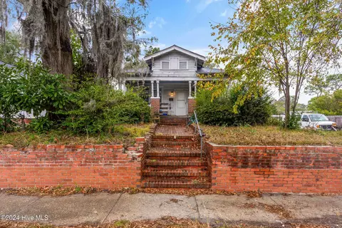 2046 Carolina Beach Rd, Wilmington, NC 28401