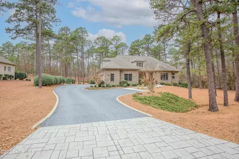 54 Kilbride Dr, Pinehurst, NC 28374 photo 4