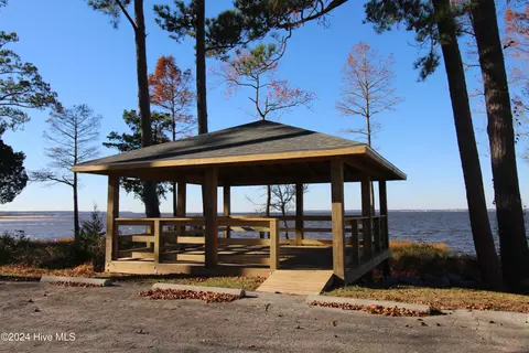 241 Becton Rd, Havelock, NC 28532 photo 11