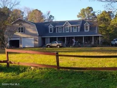 102 Pinto Dr, Moyock, NC 27958