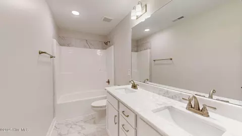 Bath - 17 St Georges Dr, Pinehurst, NC 28374 photo 4 of 5