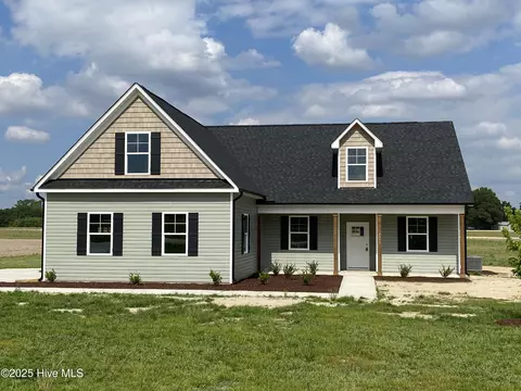 4055 Pope Farm Rd, Stantonsburg, NC 27883