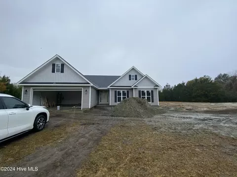 3165 Penderlea Hwy, Burgaw, NC 28425