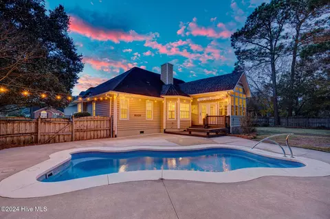 4925 Crosswinds Dr, Wilmington, NC 28409