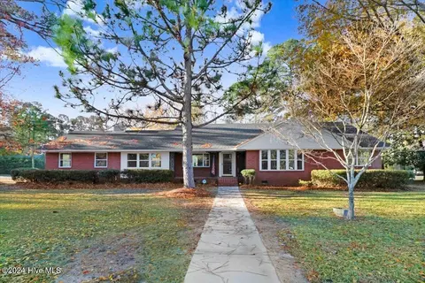 2300 Carey Rd, Kinston, NC 28504