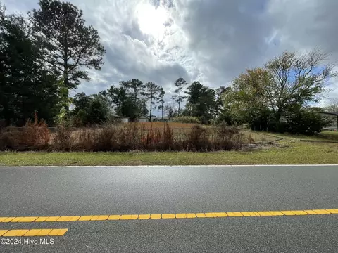 370 Lea Dr, Hampstead, NC 28443
