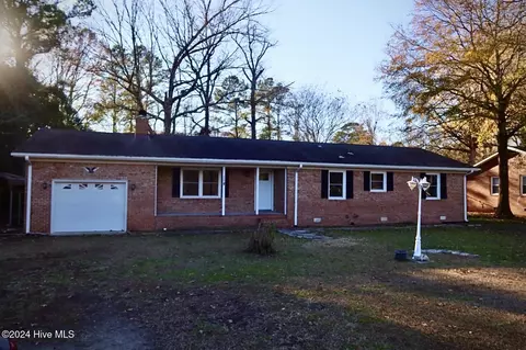 395 Washington Post Rd, New Bern, NC 28562