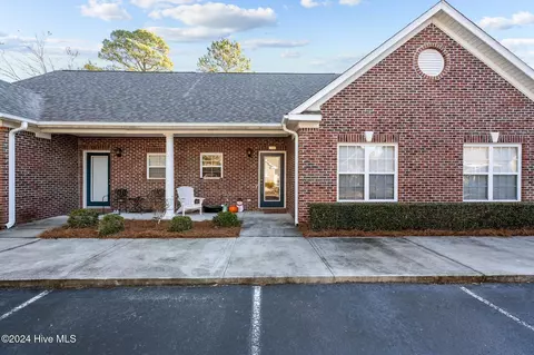 224 Hibiscus Way, Wilmington, NC 28412
