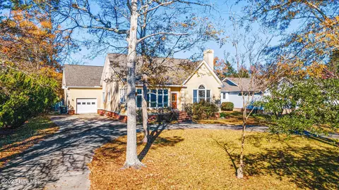 1107 Neuse Dr, Oriental, NC 28571
