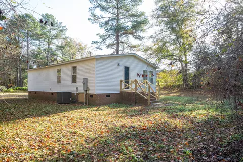 501 Sutton St, Clinton, NC 28328 photo 30