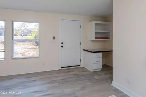 501 Sutton St, Clinton, NC 28328 photo 7