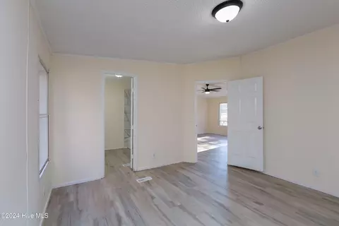 501 Sutton St, Clinton, NC 28328 photo 21