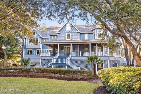 141 Middle Oaks Dr, Wilmington, NC 28409