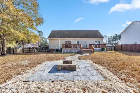 Exterior - 113 Craig Dr, Hubert, NC 28539 photo 3 of 5