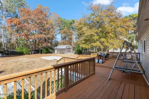 Exterior - 113 Craig Dr, Hubert, NC 28539 photo 2 of 5