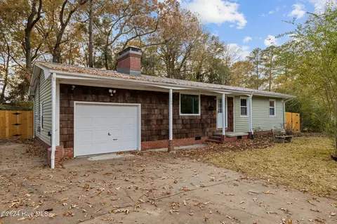 113 E Sherwood Dr, Havelock, NC 28532