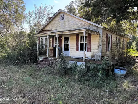 164 Styron Creek Rd, Sea Level, NC 28577