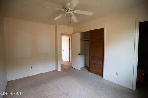 Bedroom - 865 Silver Spoon Rd, Evergreen, NC 28438 photo 2 of 4