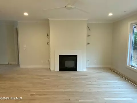Living - 5 Castle Bridge Ct, Pinehurst, NC 28374 photo 1 of 2