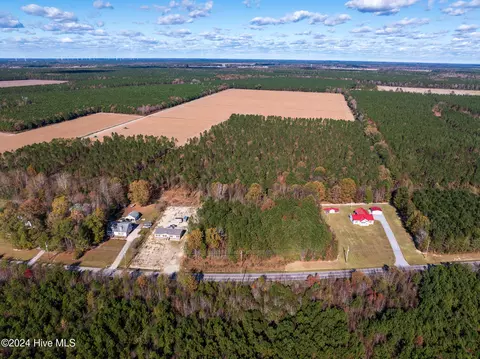 715 Yeopim Rd, Edenton, NC 27932