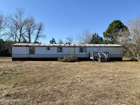 468 W Willis Landing Rd, Hubert, NC 28539