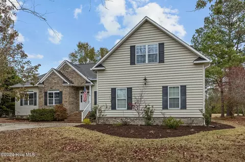 912 Taberna Cir, New Bern, NC 28562