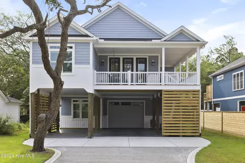 118 NE 13th St, Oak Island, NC 28465