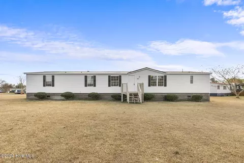111 Lariat Cir, New Bern, NC 28562