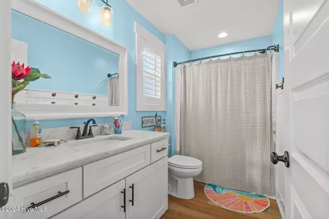 Bath - 120 Emerald View Dr, Cedar Point, NC 28584 photo 2 of 6