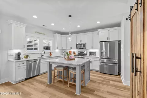 Kitchen - 120 Emerald View Dr, Cedar Point, NC 28584 photo 4 of 6