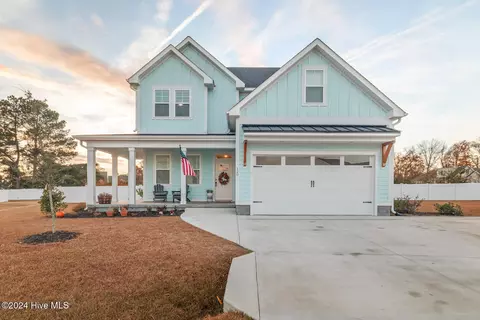 120 Emerald View Dr, Cedar Point, NC 28584