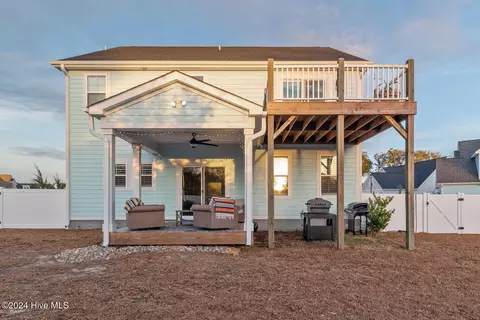 Exterior - 120 Emerald View Dr, Cedar Point, NC 28584 photo 8 of 12