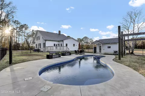 Exterior - 695 Rooks Rd, Atkinson, NC 28421 photo 10 of 19