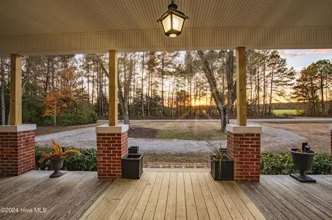 Exterior - 695 Rooks Rd, Atkinson, NC 28421 photo 3 of 19