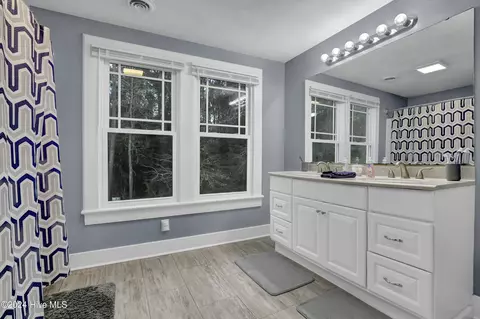 Bath - 695 Rooks Rd, Atkinson, NC 28421 photo 2 of 2