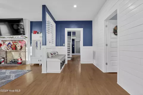 Entry Way - 695 Rooks Rd, Atkinson, NC 28421 photo 1 of 6
