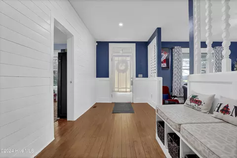 Entry Way - 695 Rooks Rd, Atkinson, NC 28421 photo 3 of 6